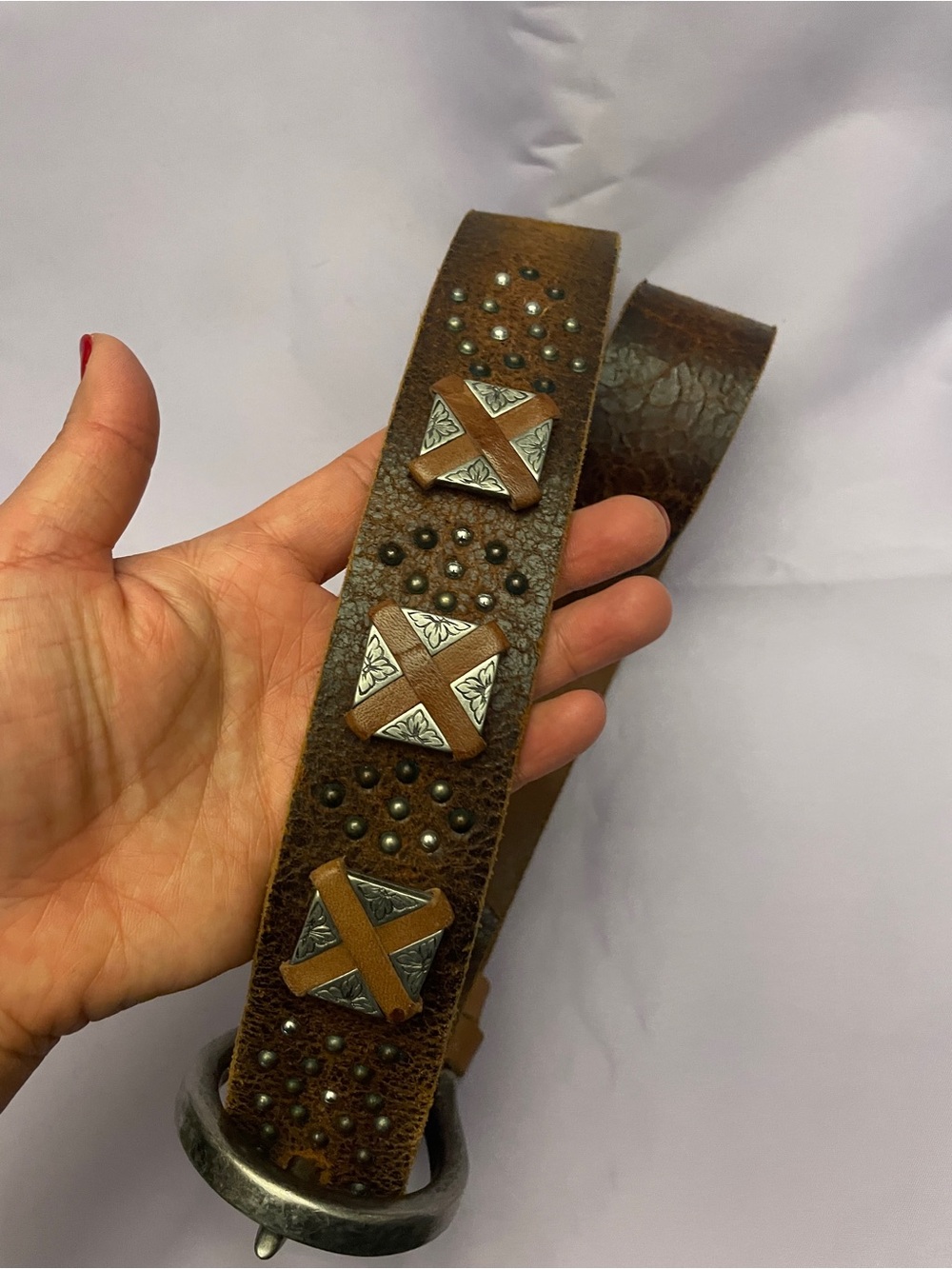 Aquara Handcrafted Italian Studded 
Leather Belt MSRP $250 size L - Picture 3 of 5